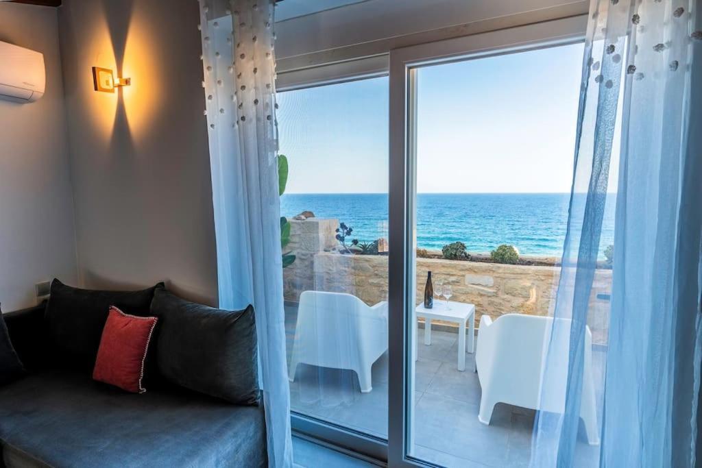 Zefyros Suite , Seafront Retreat ! Pánormos Exterior foto